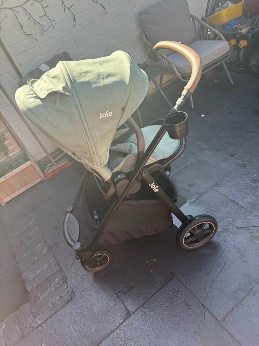 joie pram - Image 1
