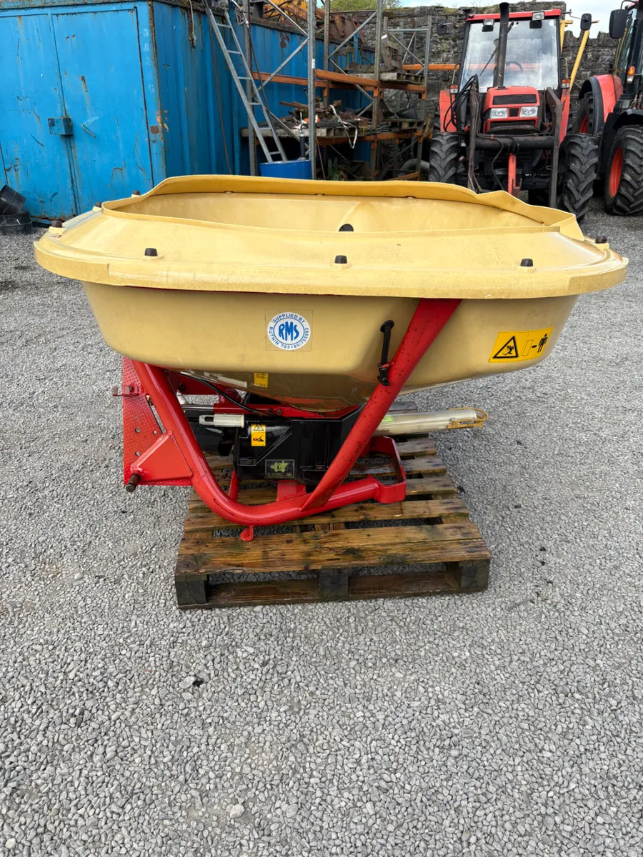 Vicon Fertiser Spreader - Image 2