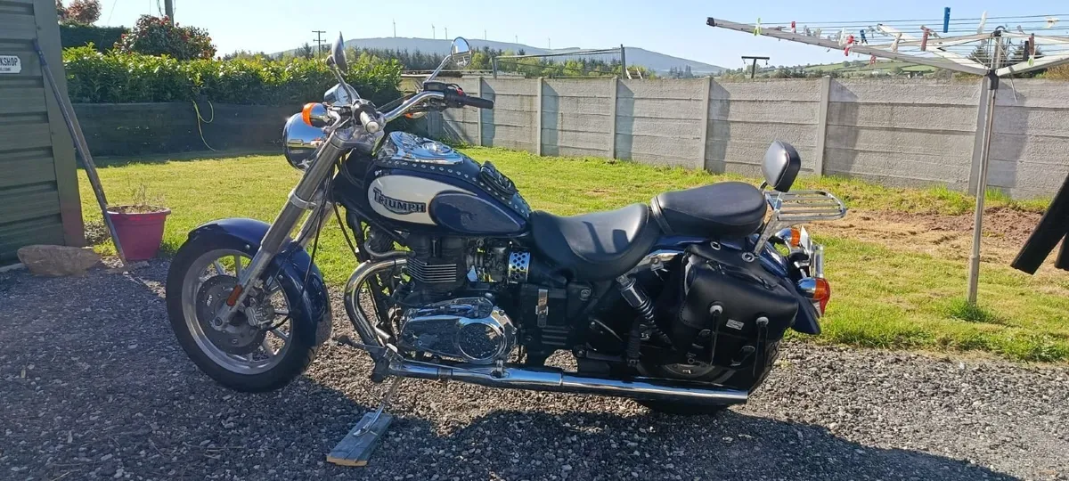 Triumph Bonneville America - Image 2