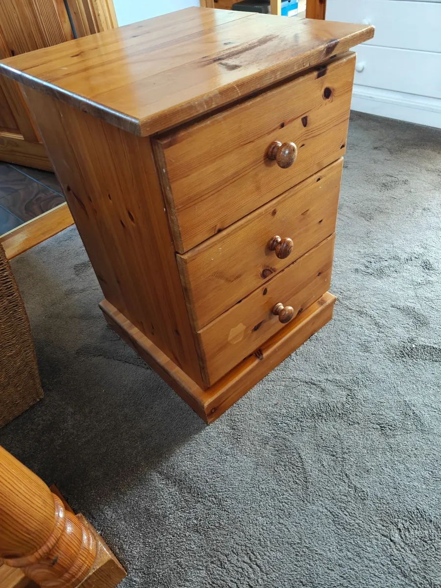 Chest drawers - Image 1