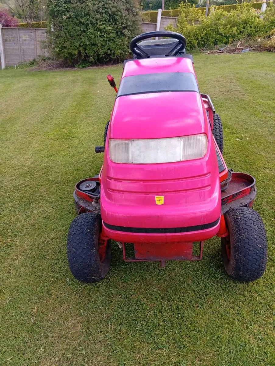 Ride on mower - Image 3