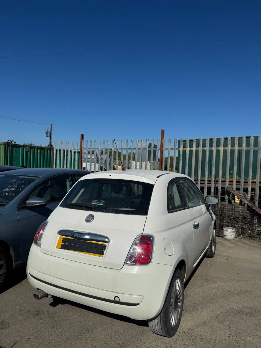 2010 Fiat 500 1.2 POP BREAKING / PARTS - Image 3