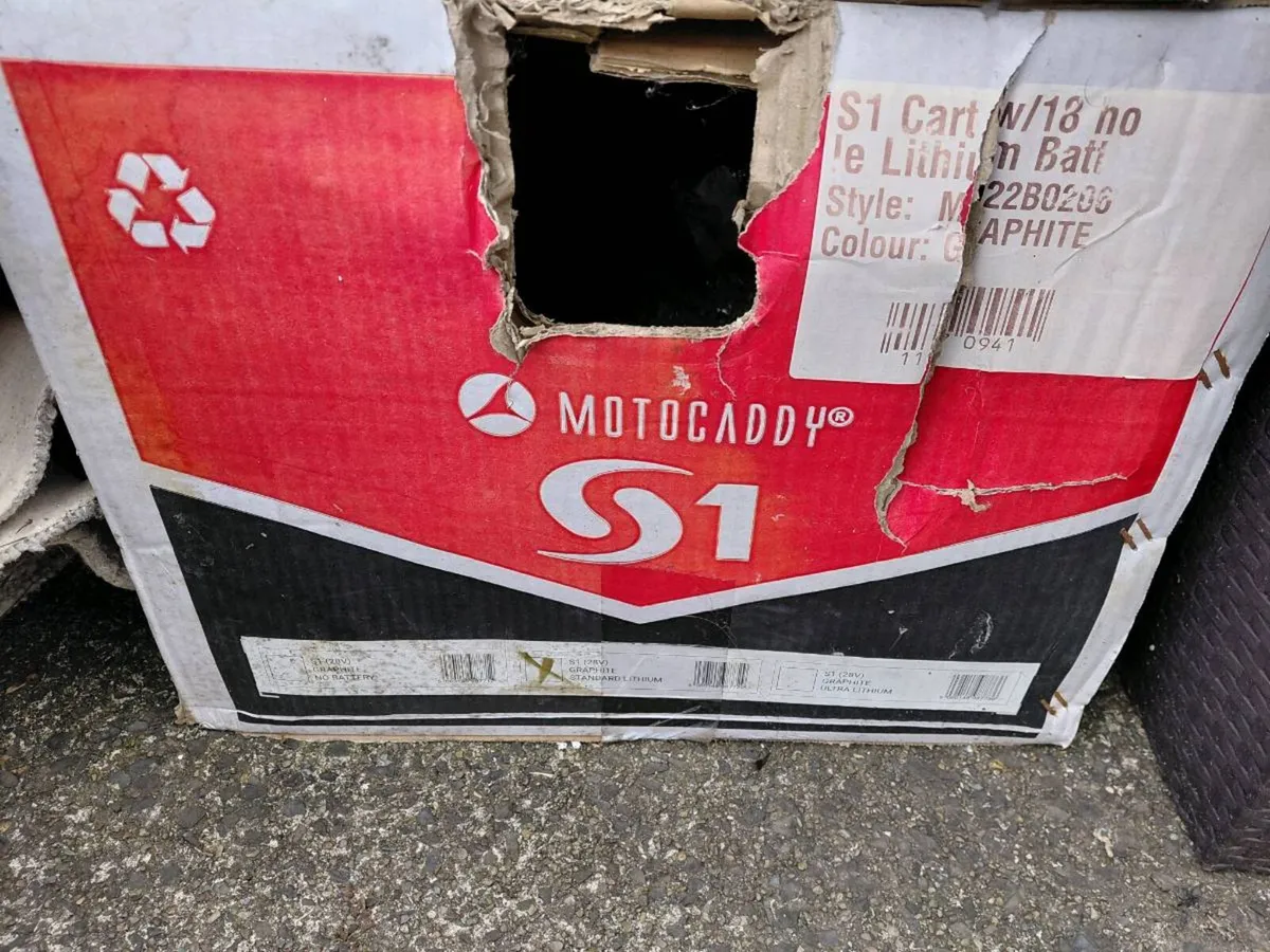 Motocaddy golf trolley - Image 2