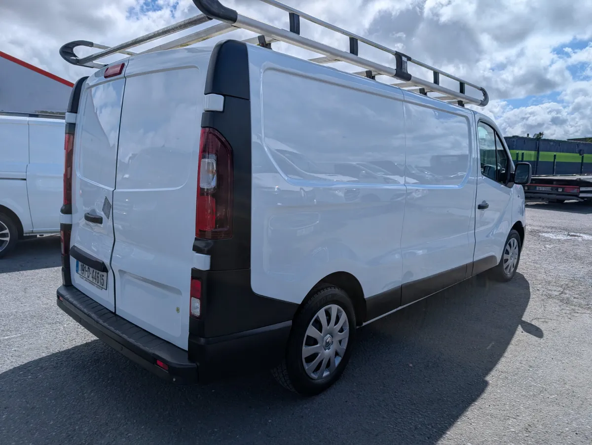 Renault Traffic LWB - Image 4