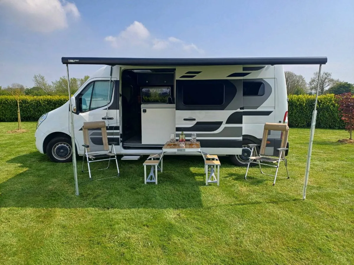 Renault master  camper van - Image 1