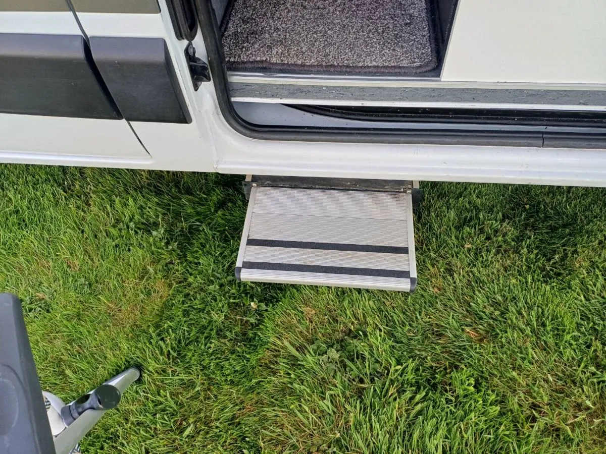 Renault master  camper van - Image 3