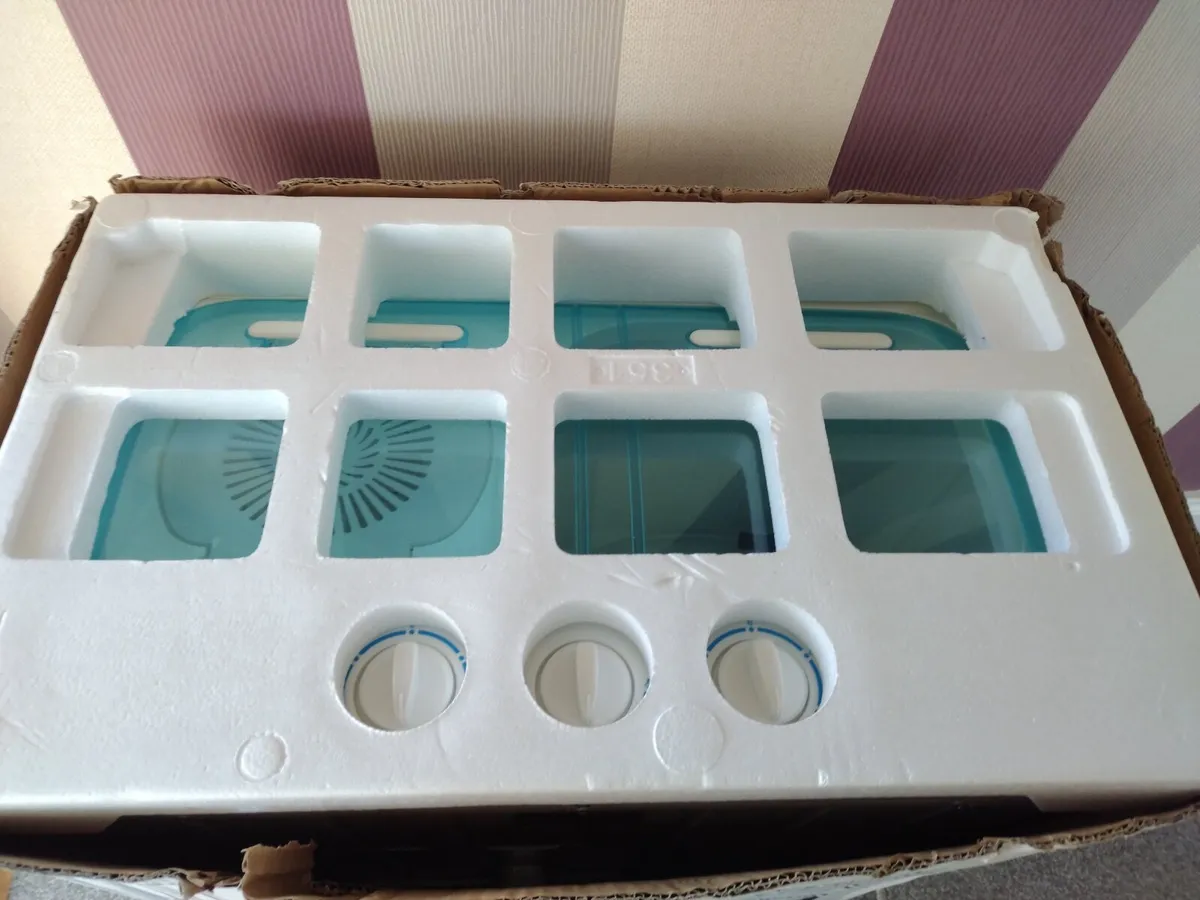 Twin Tub Washing Machine €200 - Image 3