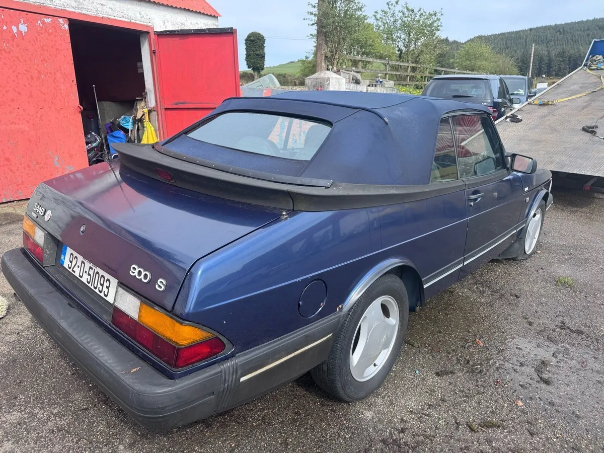 Saab 900 Turbo convertible - Image 2