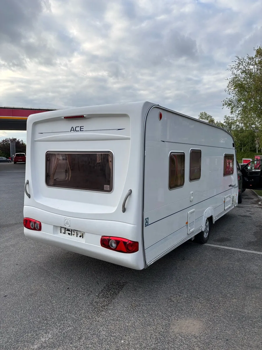 Ace Award 5 Berth Caravan For Sale - Image 4