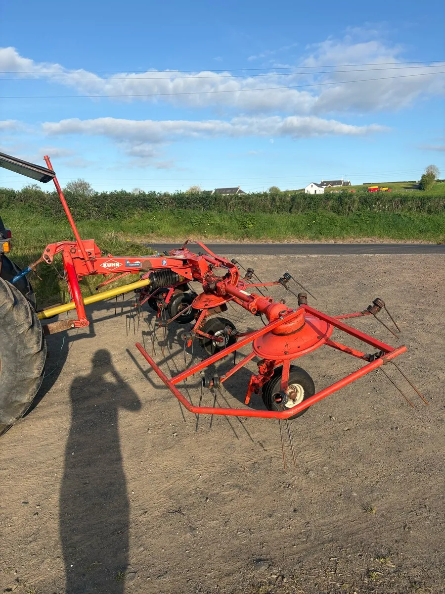 Kuhn GF5001 Tedder - Image 2
