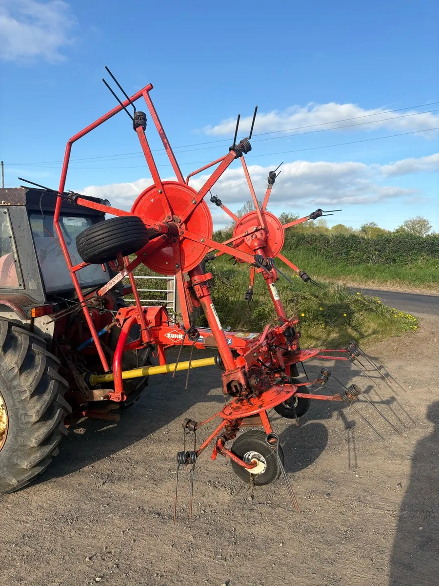 Kuhn GF5001 Tedder - Image 1