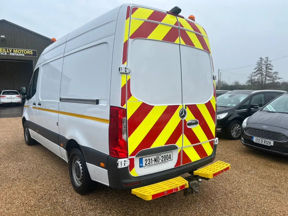 Mercedes-Benz Sprinter **price plus vat** - Image 4