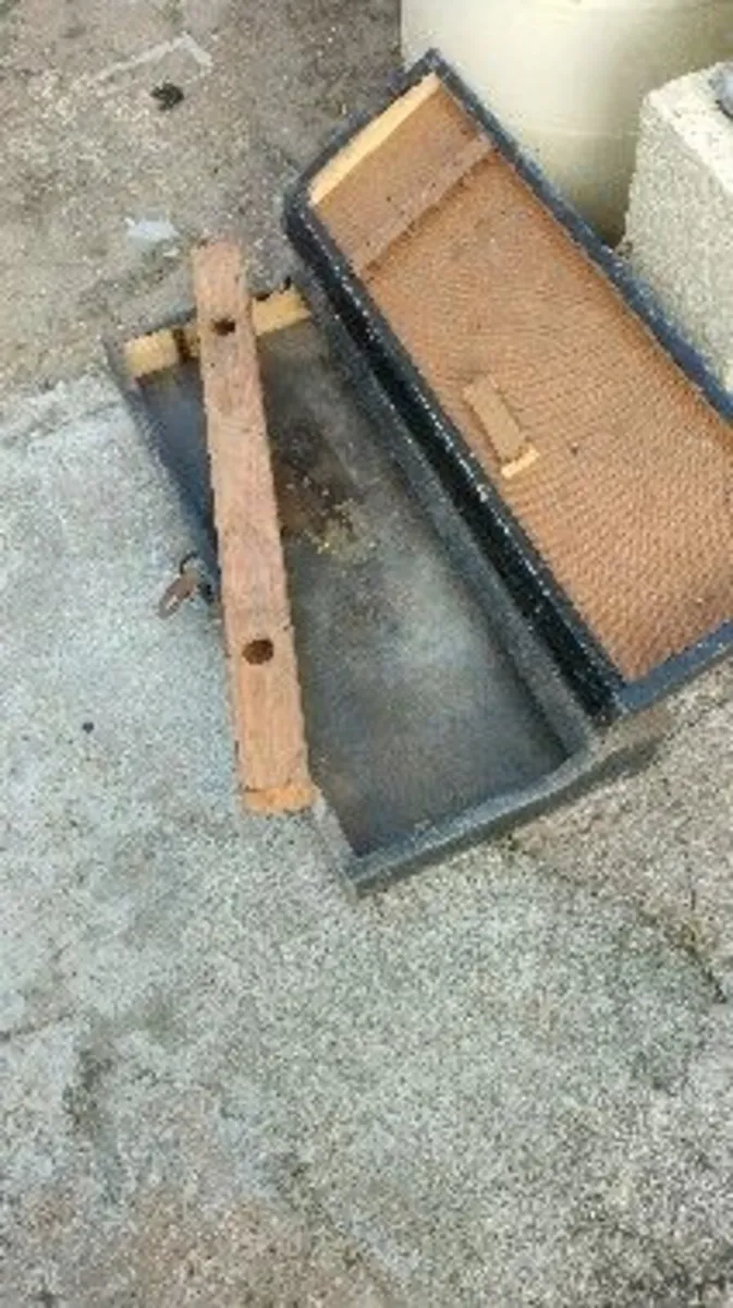 Vintage Carpenters tool Box - Image 2