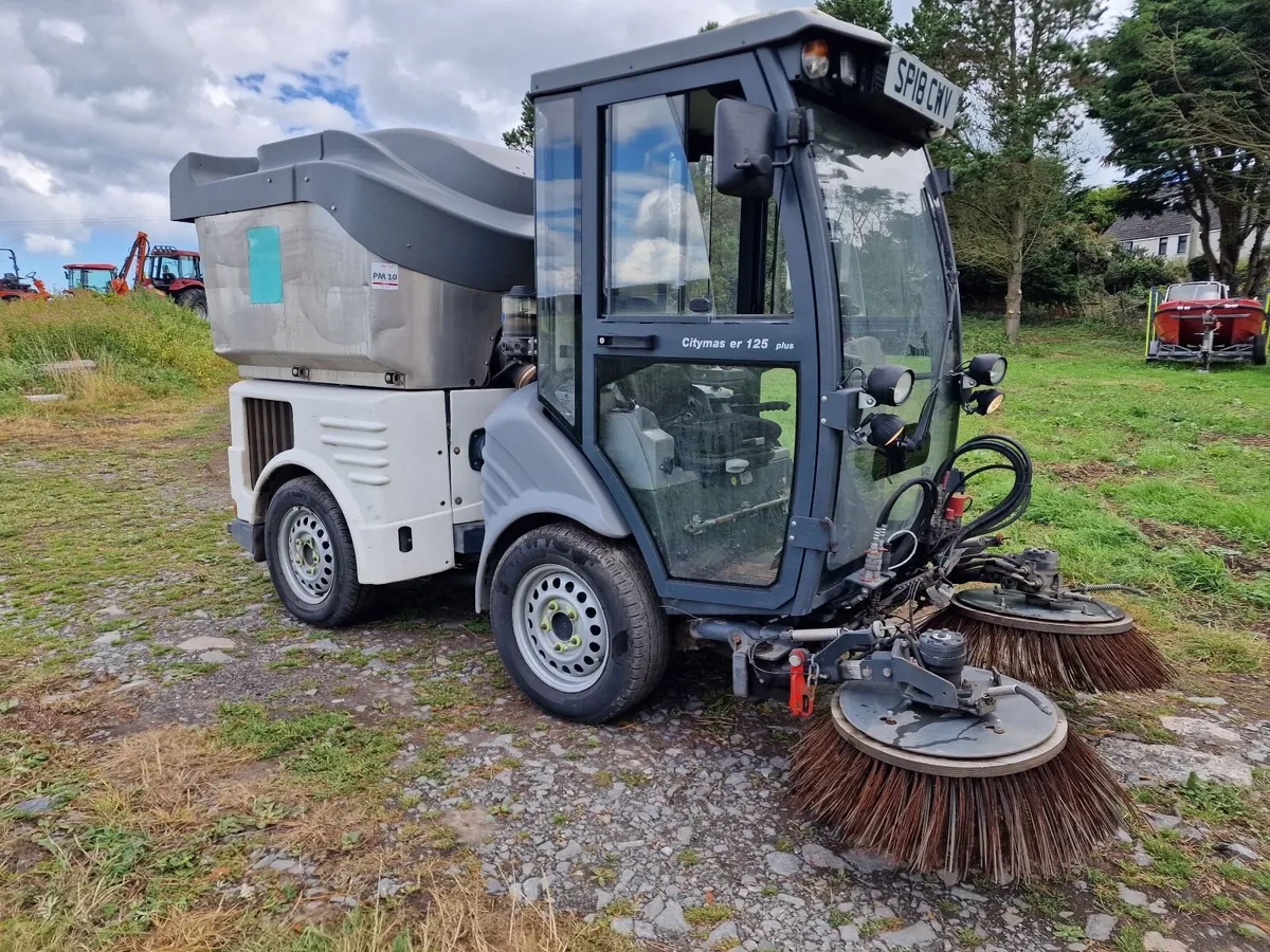 Hako Citymaster Road Sweeper Roadsweeper - Image 4