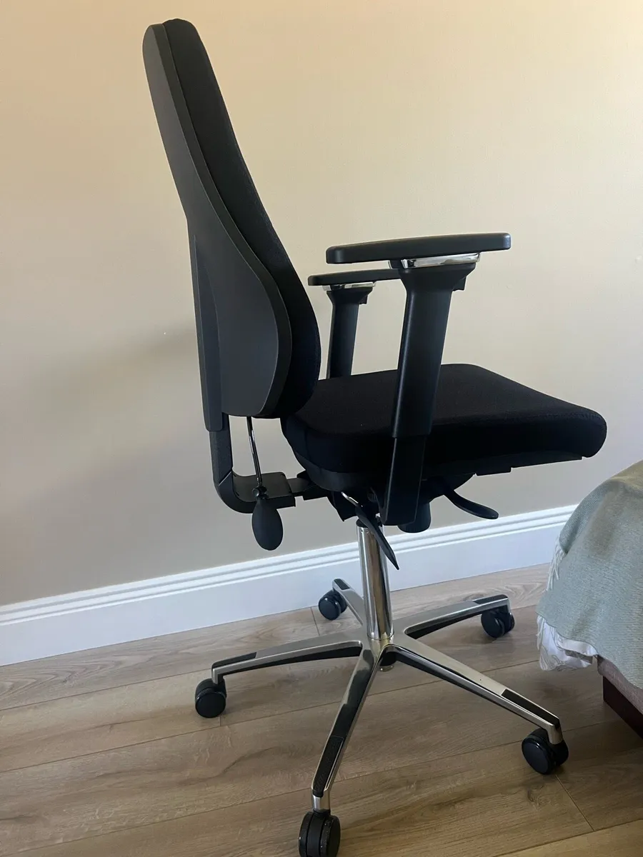 Ergonomic Office Chair For - Image 1