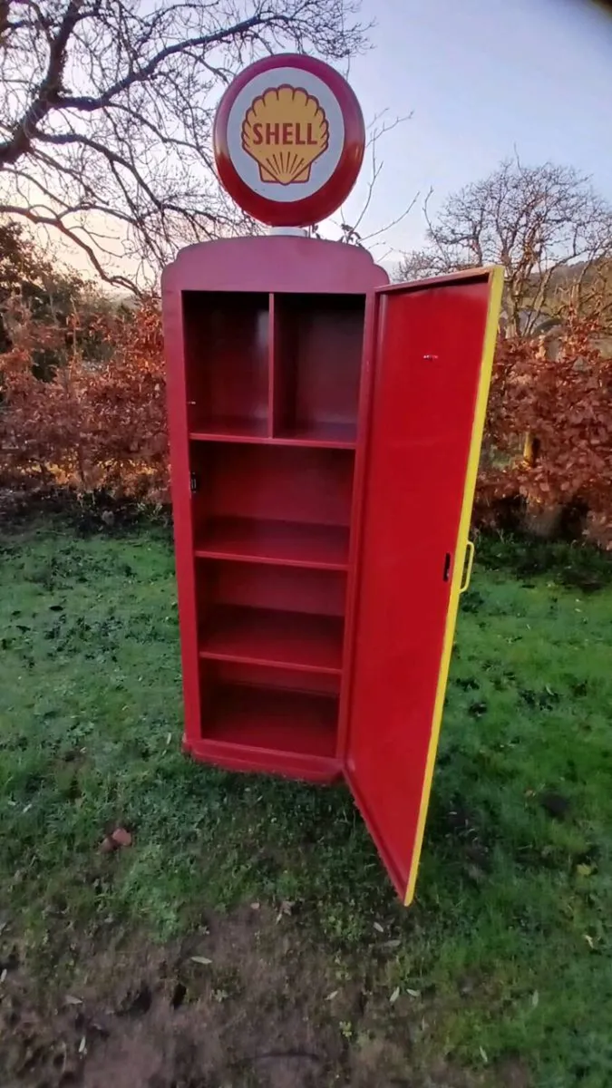 Retro Vintage Petrol Pumps - Image 4