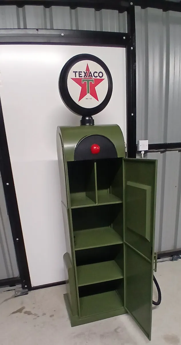 Retro Vintage Petrol Pumps - Image 2