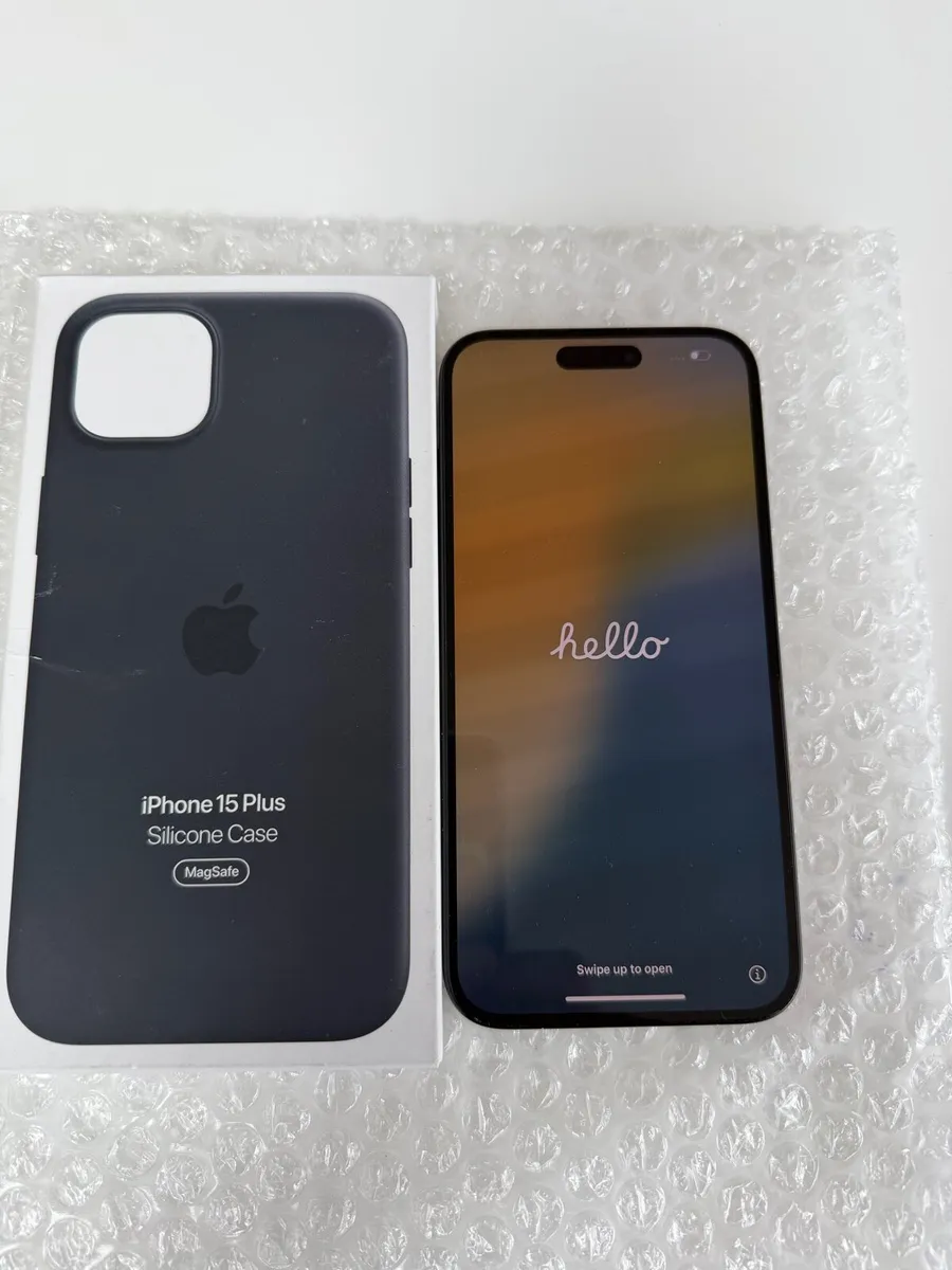 iPhone 15 Plus - Image 1