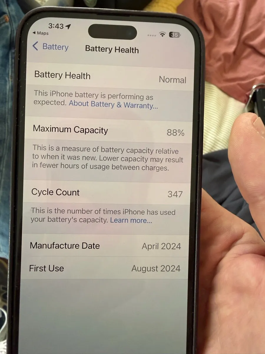 iPhone 15 Plus - Image 3