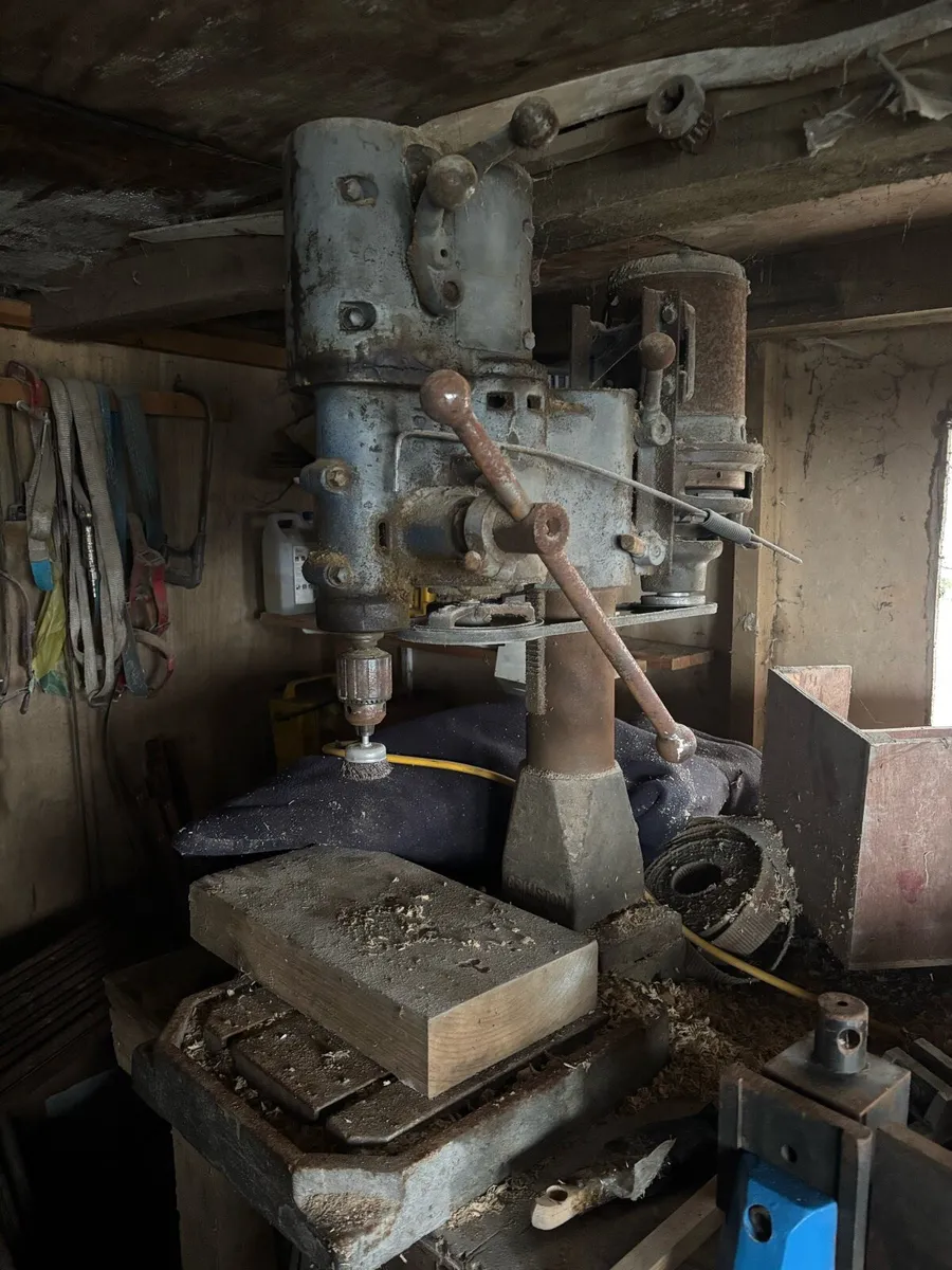 SINGLE PHASE GEARED INDUSTRIAL BENCH DRILL - Image 2