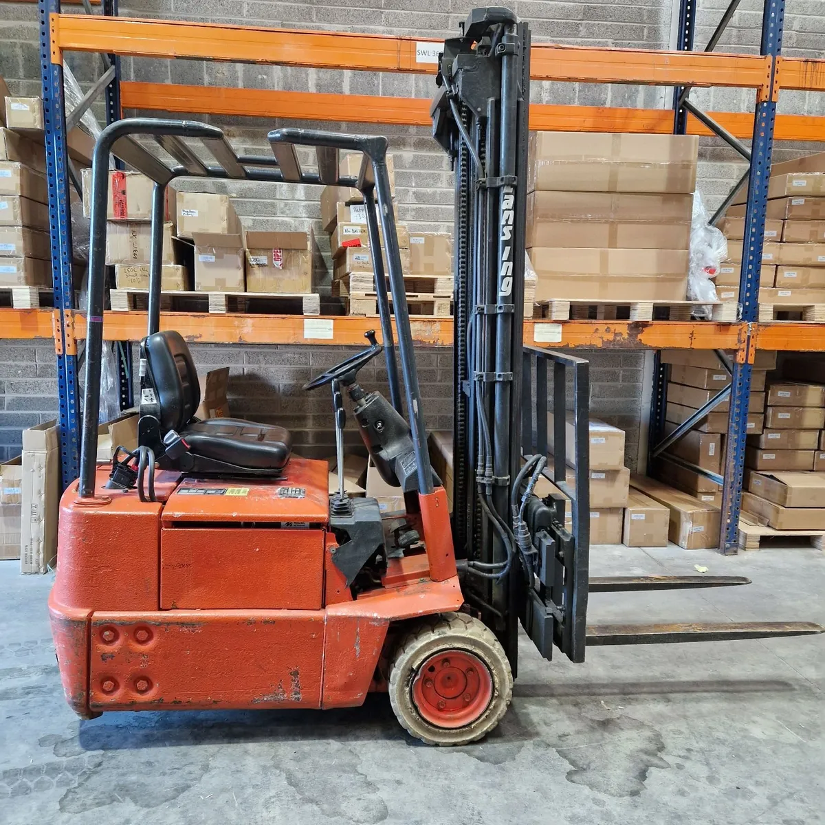 Forklift electric - Image 1