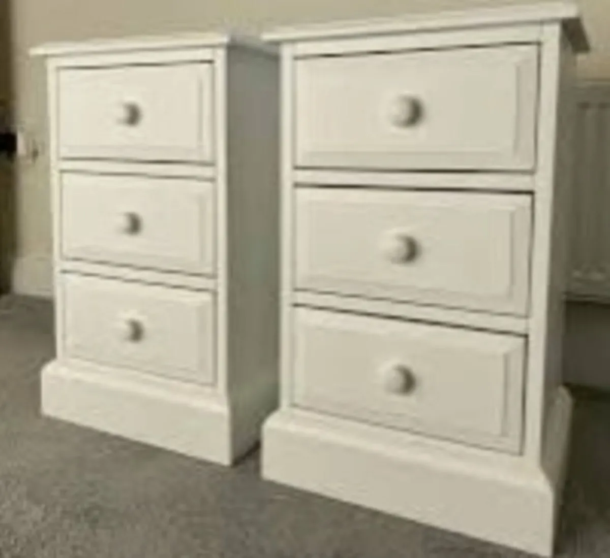 White 3 drawer bed side lockers