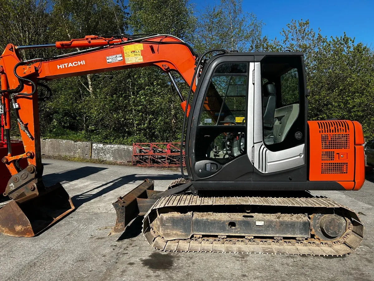 Hitachi ZX70-3 - Image 1