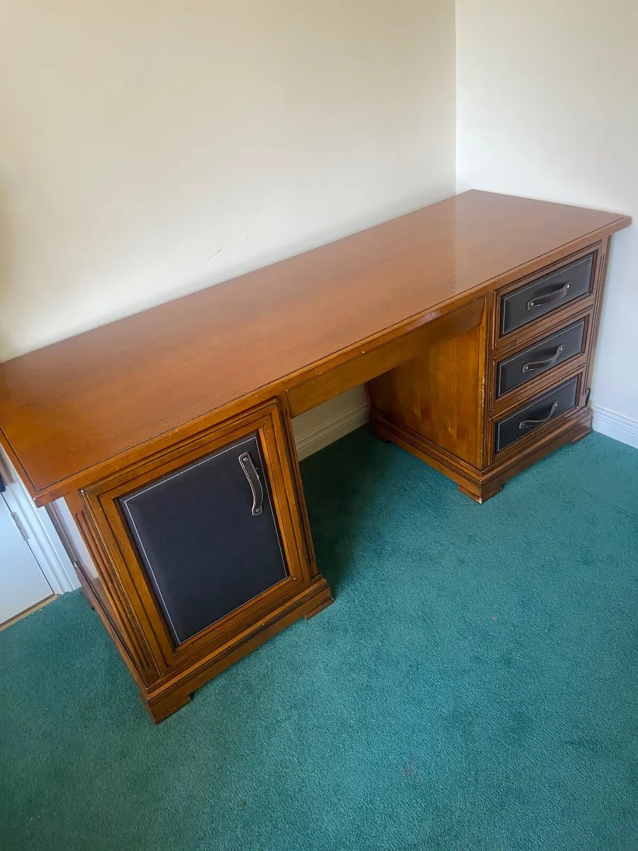 Desk - Image 1