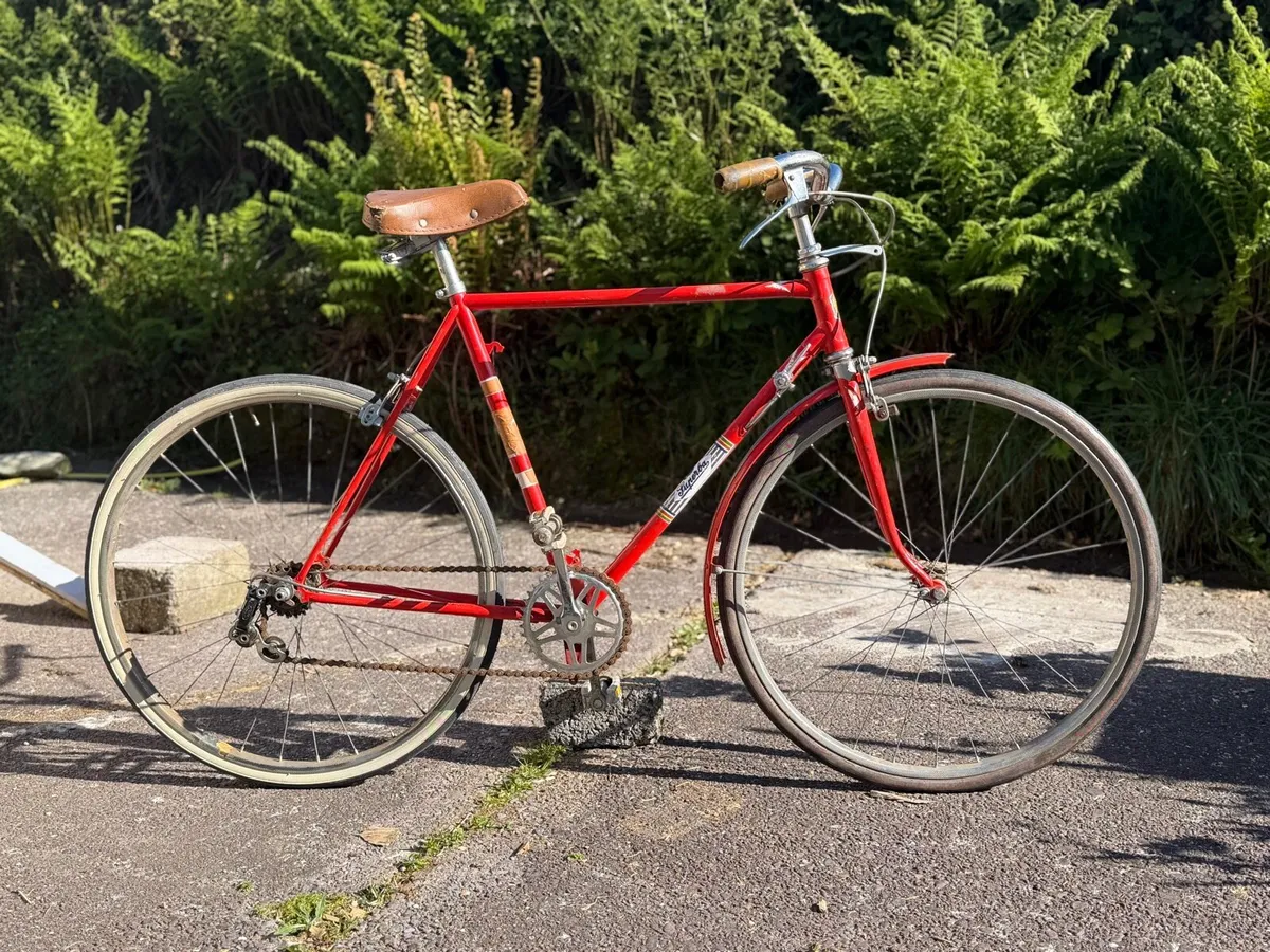 Vintage Road Bike - Image 1