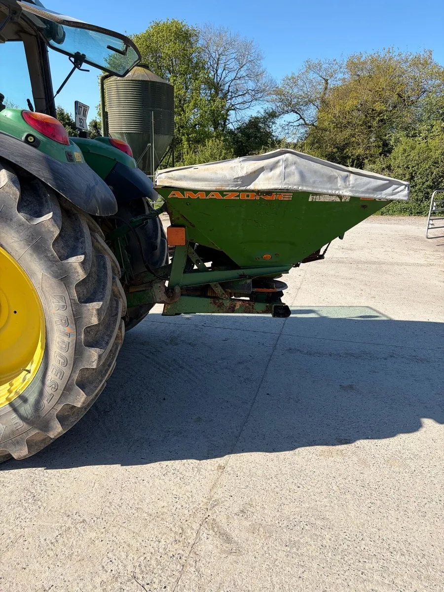 Amazone fertiliser spreader - Image 3