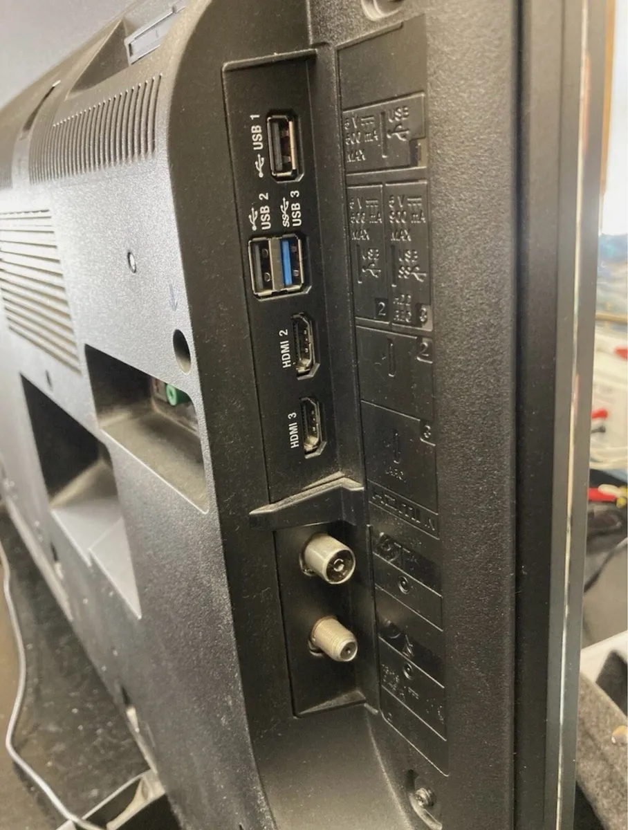 Sony Bravia 43’ - Image 4