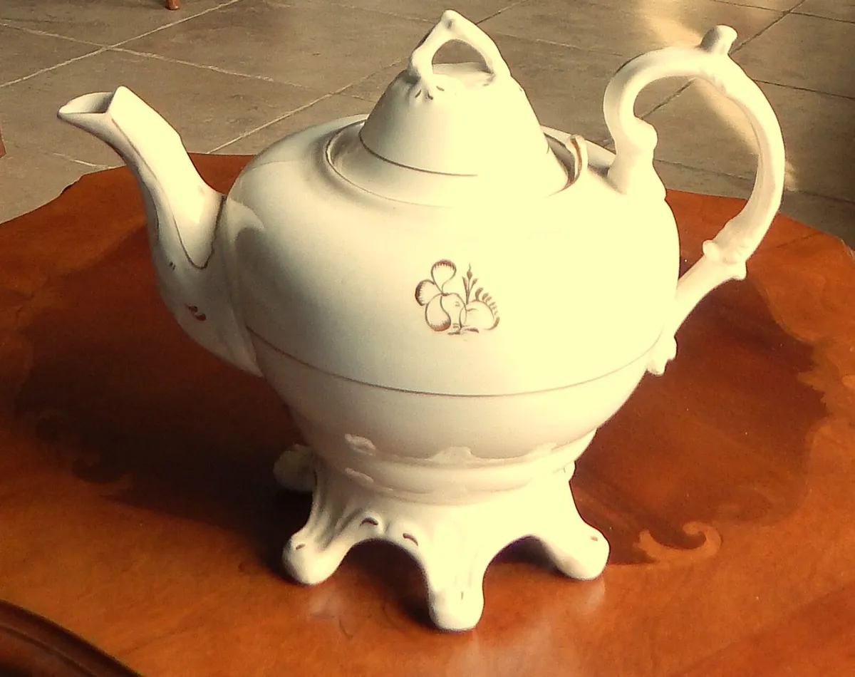 Vintage Porcelain Teapot on Footed Base - Image 1