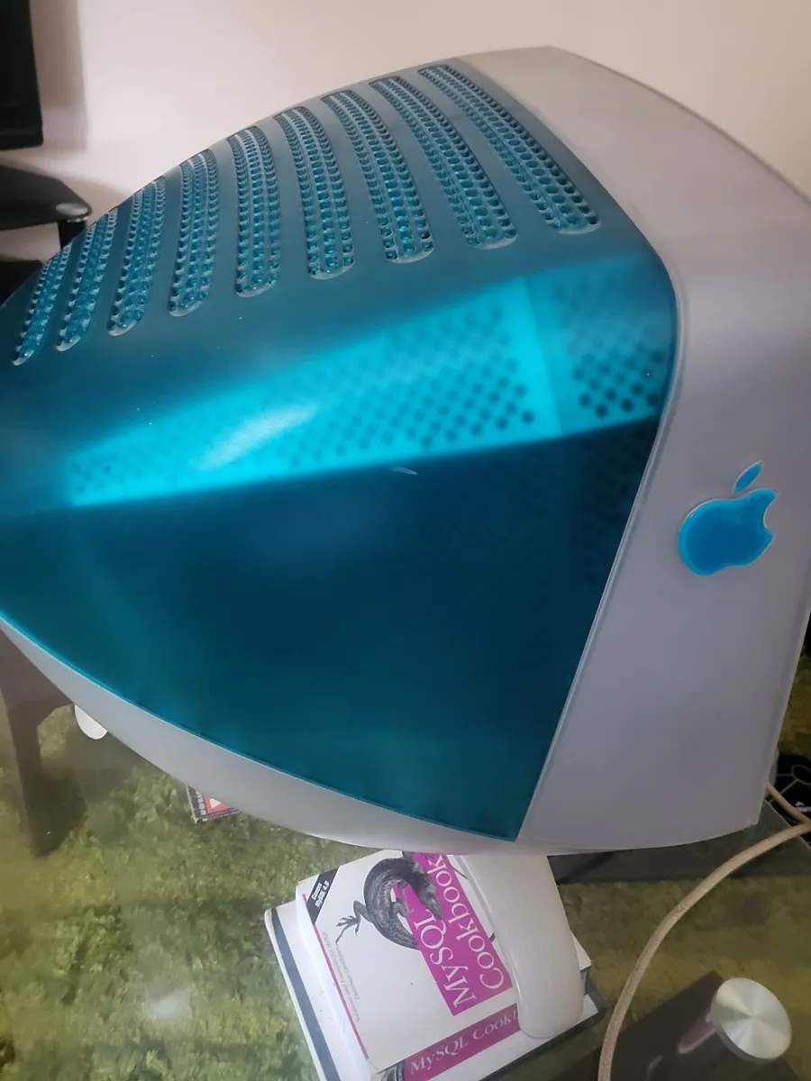 1st generation apple iMac computer - Image 4