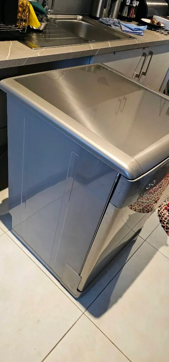 Dishwasher - Image 3