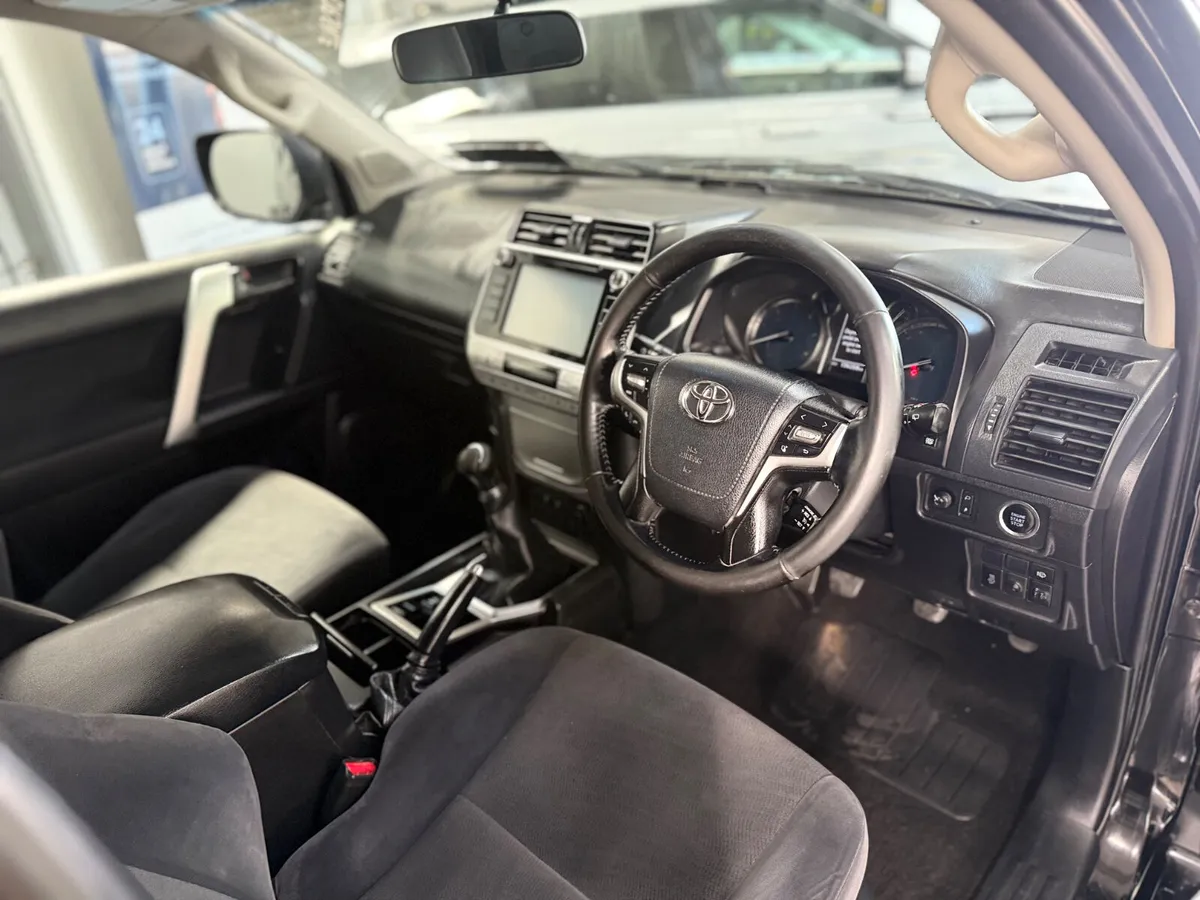 Toyota Land Cruiser 2018. SWB.  GX. COMMERCIAL - Image 4