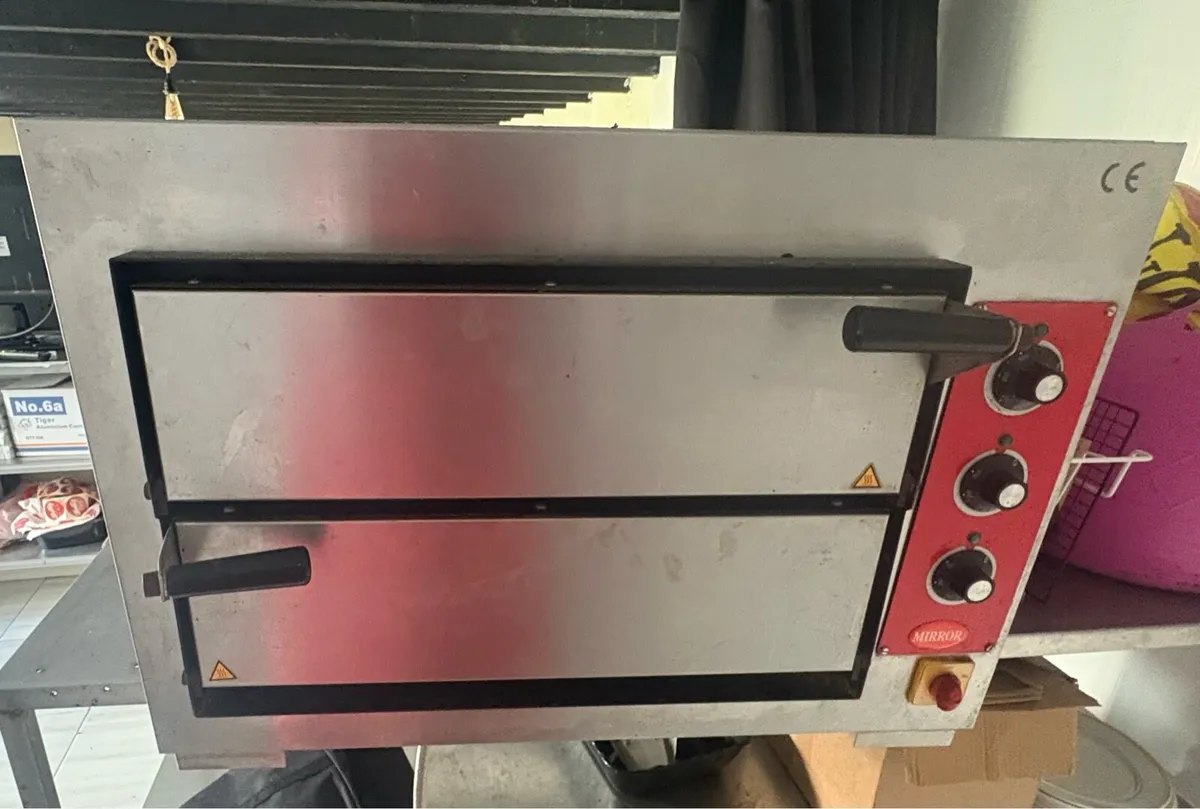 Pizza oven - Image 1