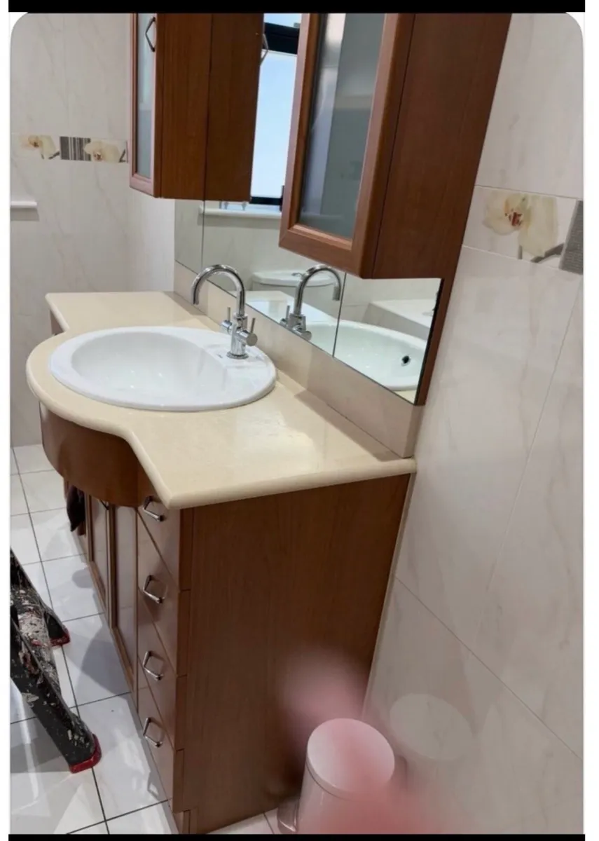 Bathroom cabinet - Image 3