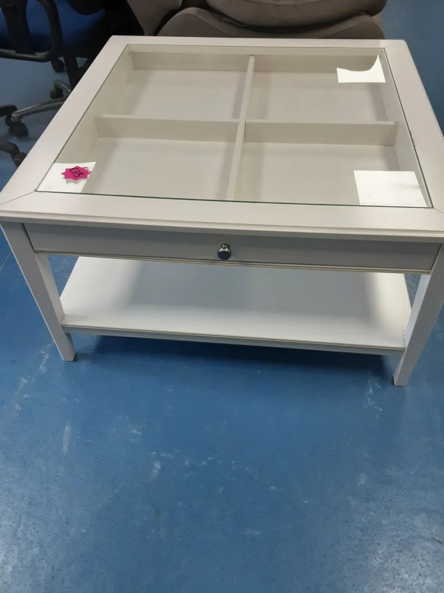 WHITE COFFEE TABLE WITH GLASS AND STORAGE - Image 1