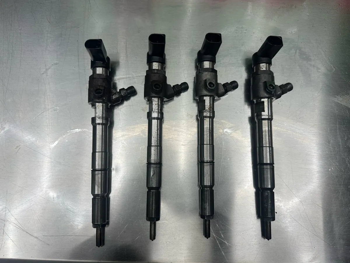Injectors 1.6 TDI VAG (Continental VDO) 03L130277B - Image 1