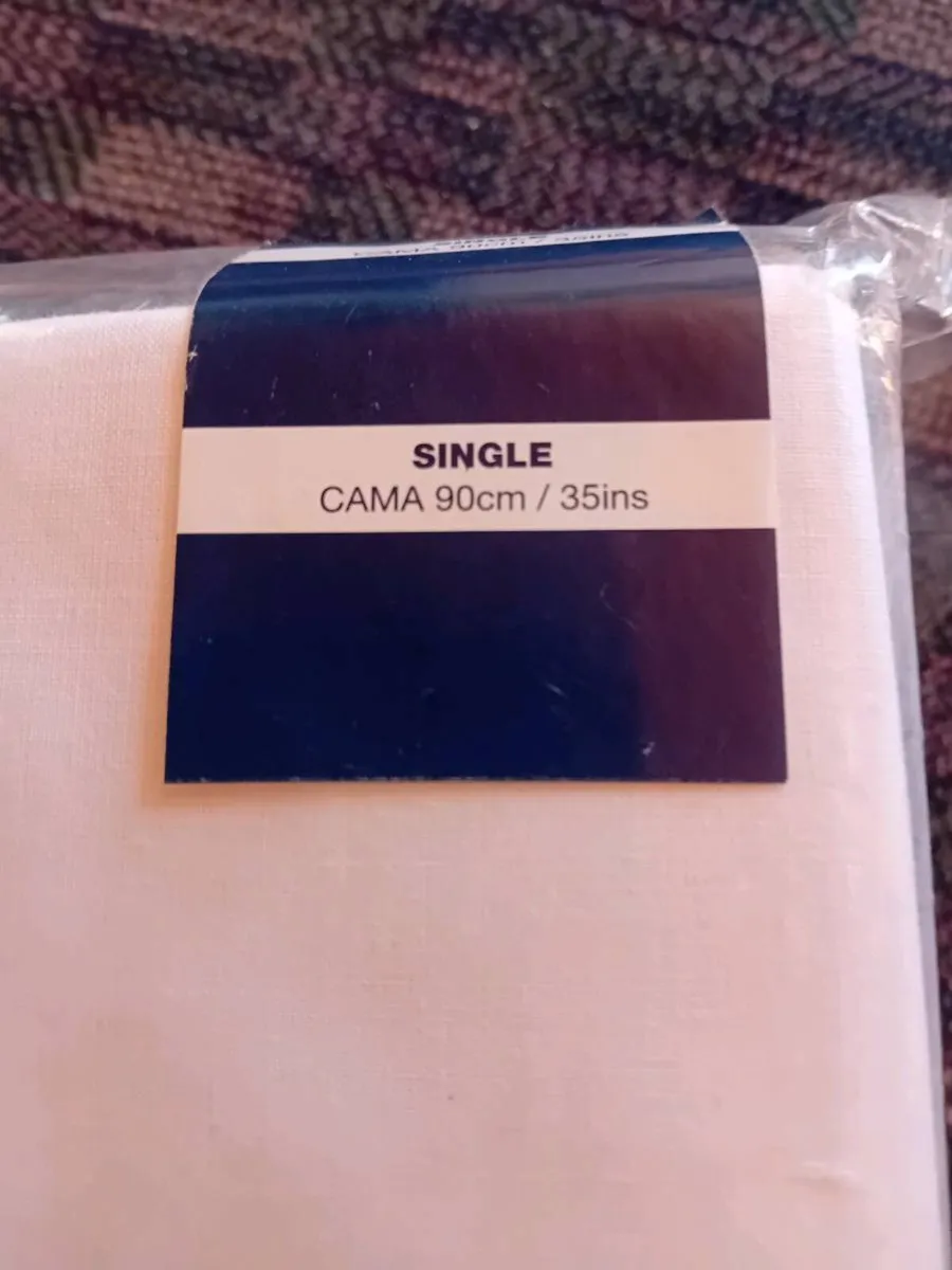 White Single Flat Sheets - Image 2