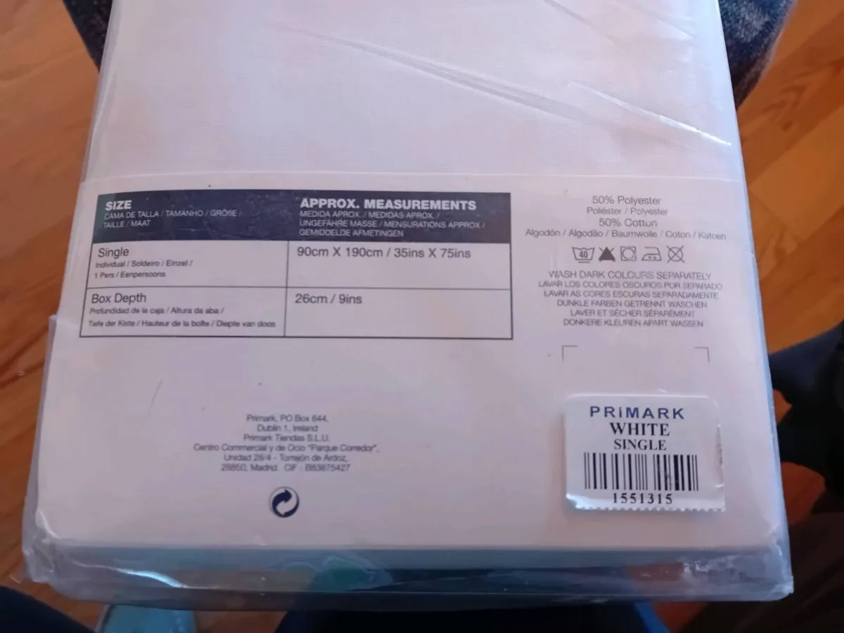 White Single Flat Sheets - Image 3