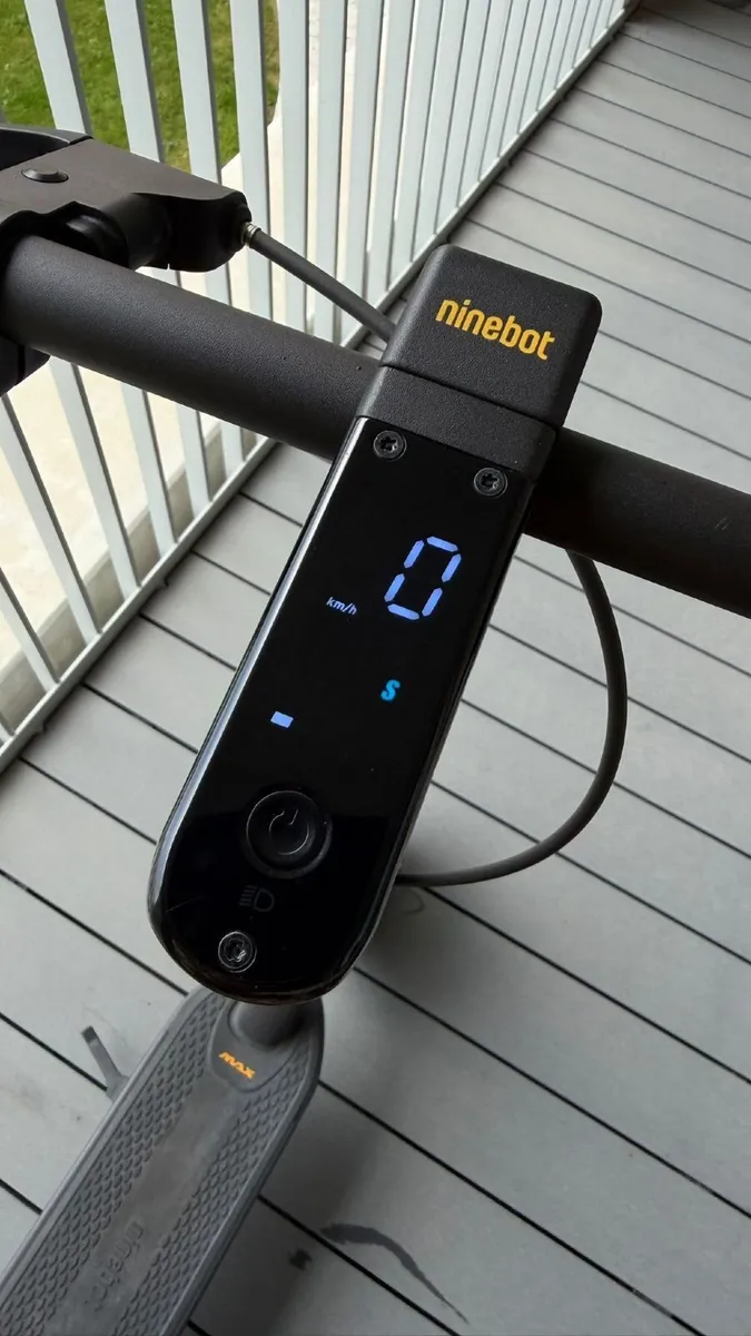 E-Scooter Segway Ninebot Max G2 - Image 4