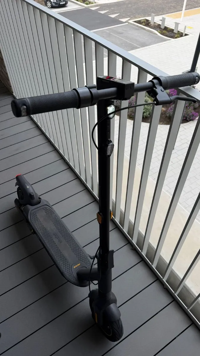 E-Scooter Segway Ninebot Max G2 - Image 1