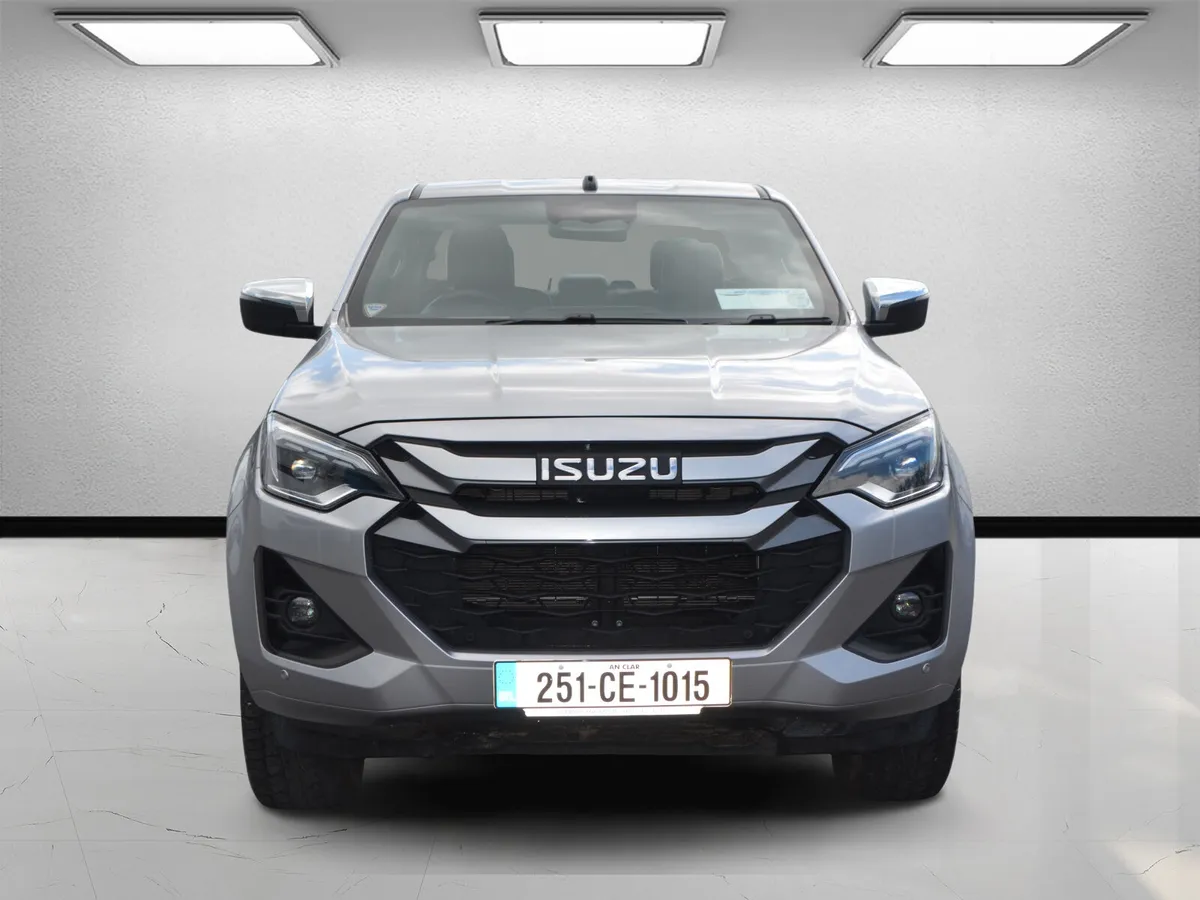 Isuzu D-Max 2025 LS Auto - Image 2