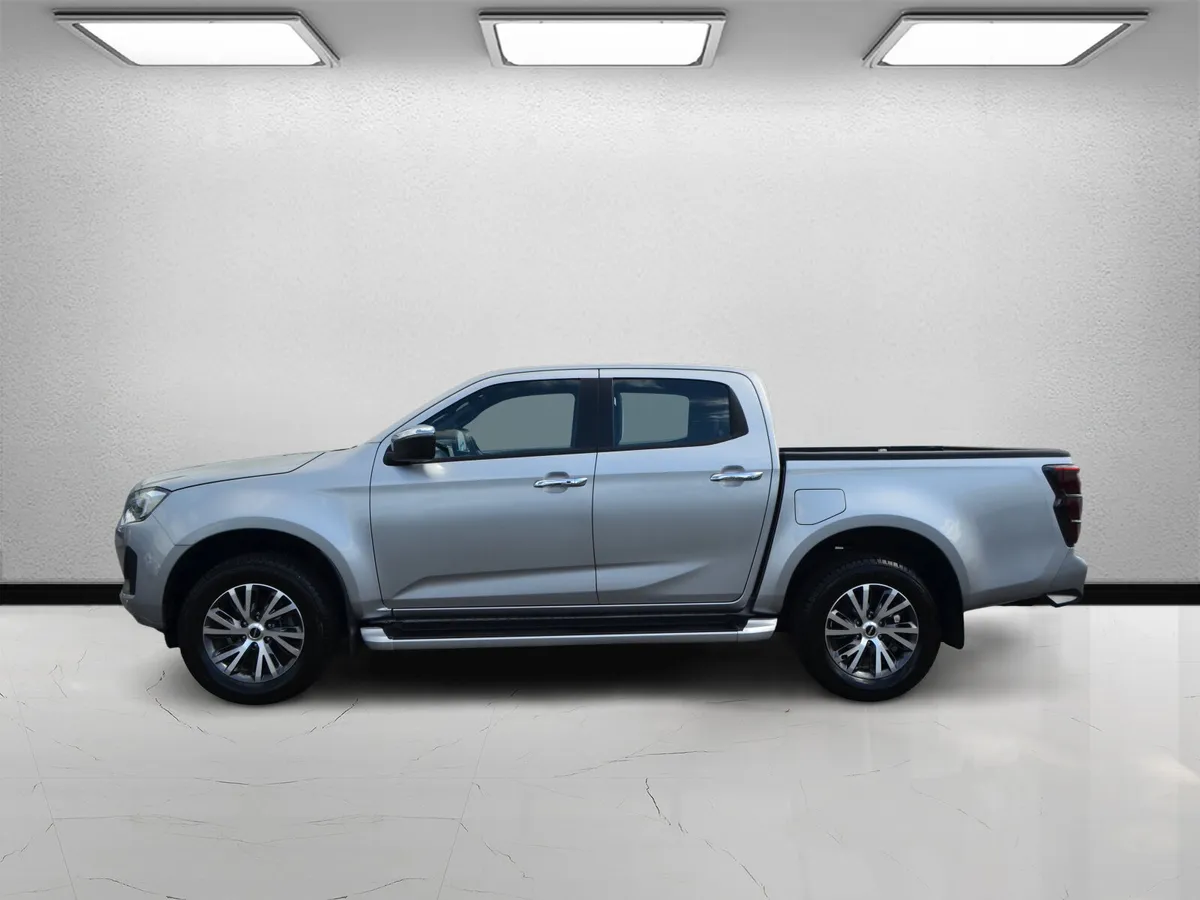 Isuzu D-Max 2025 LS Auto - Image 4