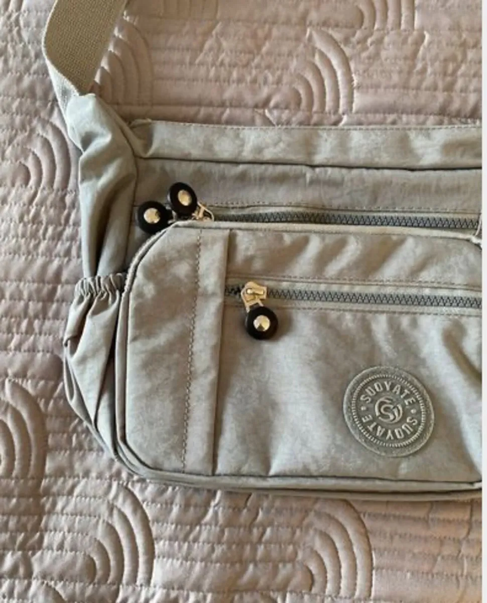 BNWT Grey Satchel Bag - Image 4