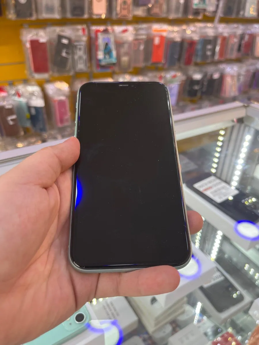 iPhone 11 1 year warranty and 64GB - Image 2