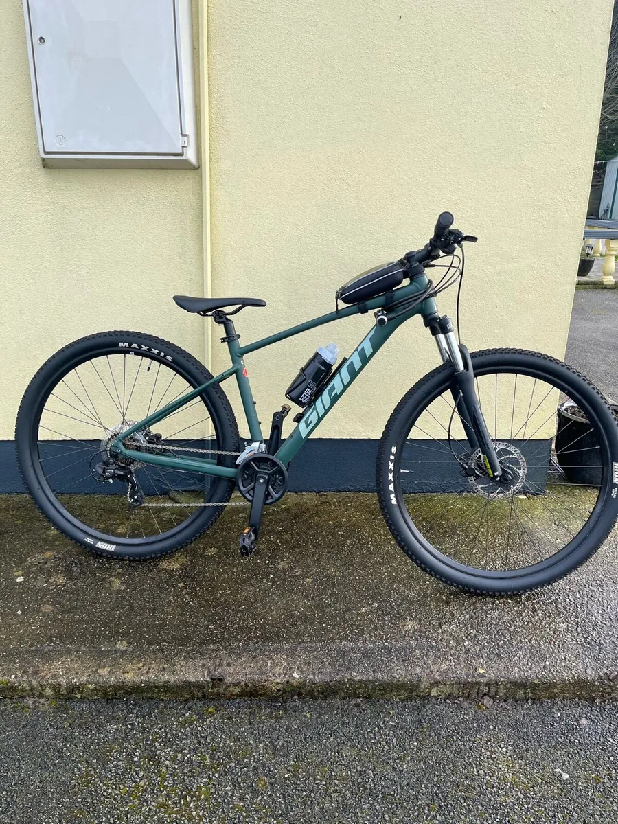 Giant Talon Mountain Bike - Image 1