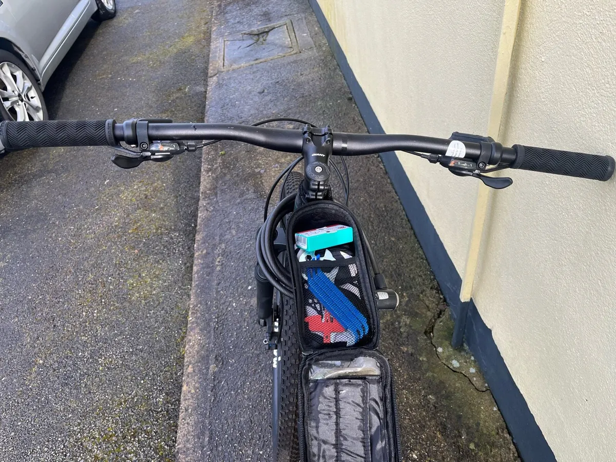 Giant Talon Mountain Bike - Image 4