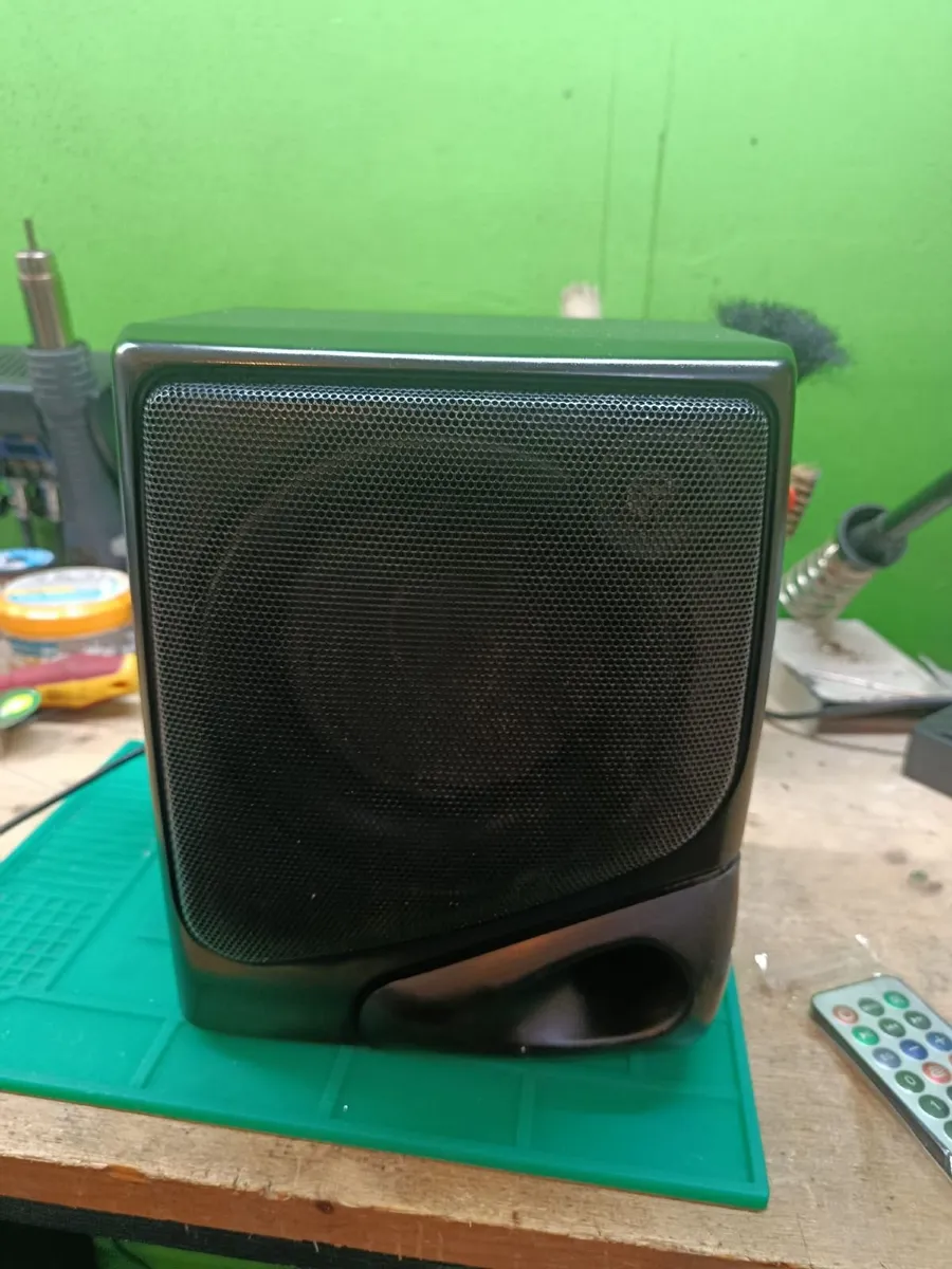 Bluetooth speaker - Image 1